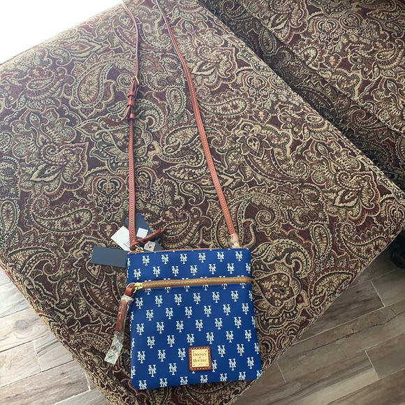 New York Mets Dooney & Bourke crossbody bag - Picture 5 of 8